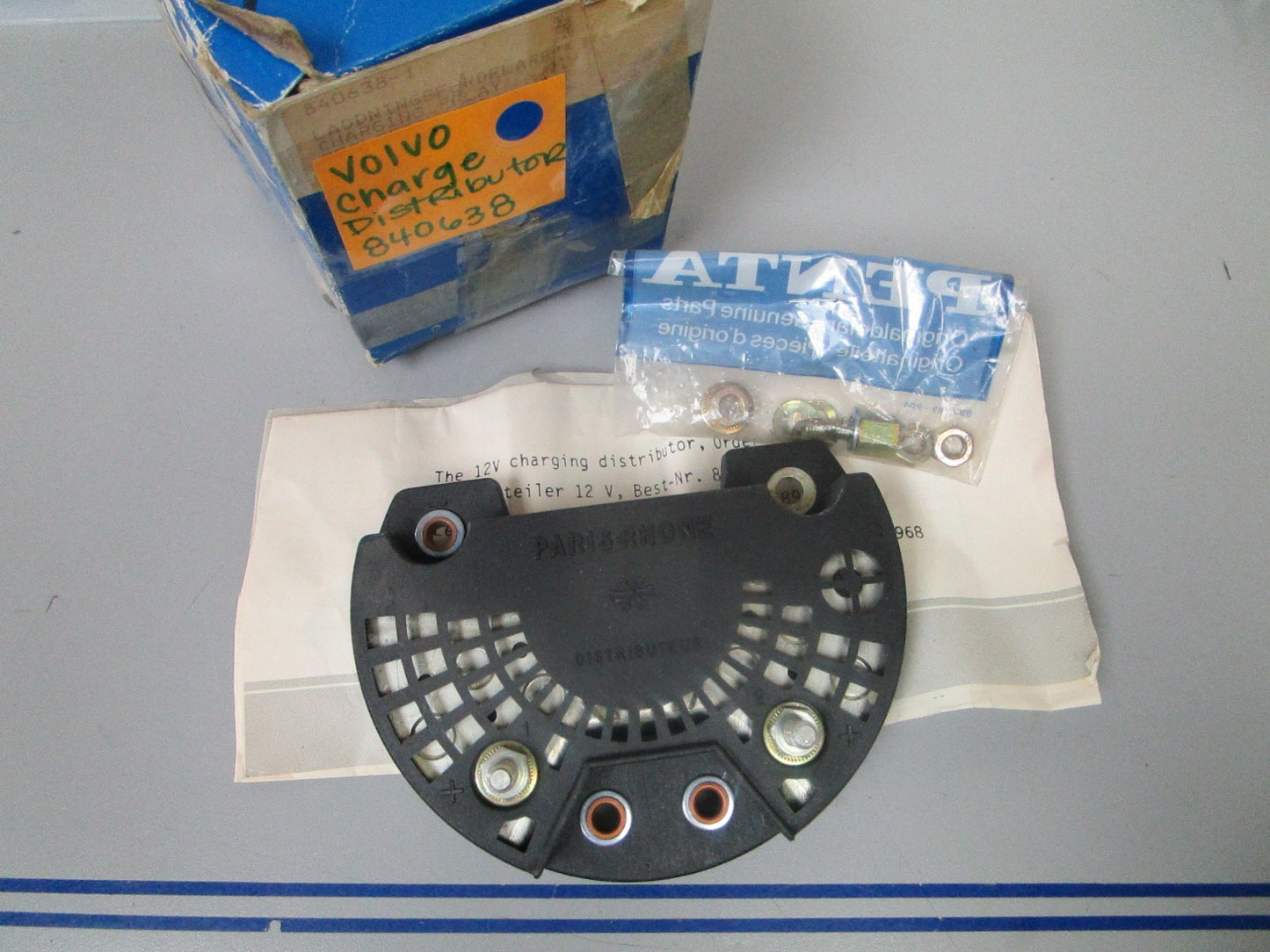 *NEW OEM* 0720 Volvo Penta Charge Distributor 840638