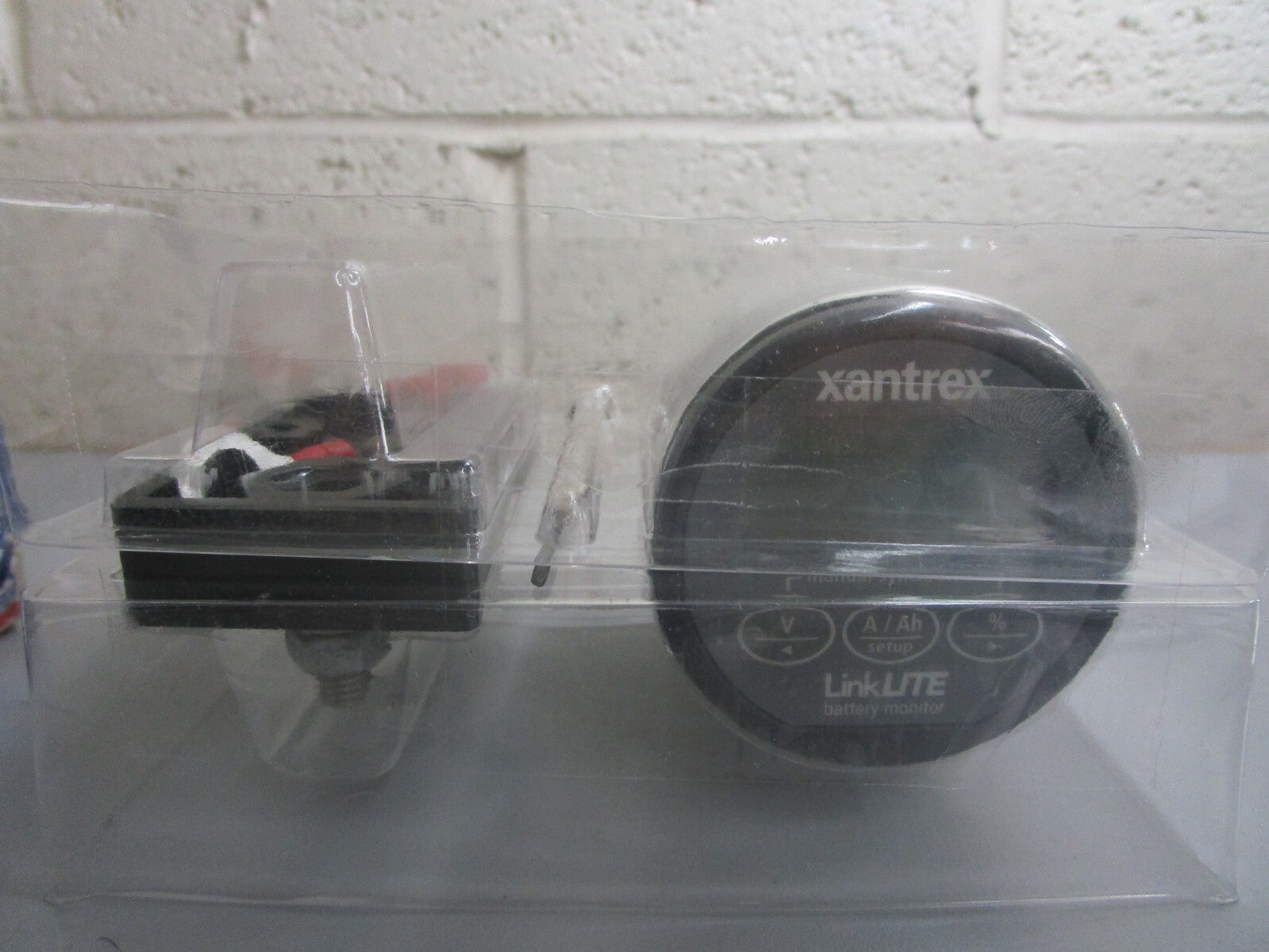 *NEW* 0820 Xantrex Battery Monitor 84-2030-00