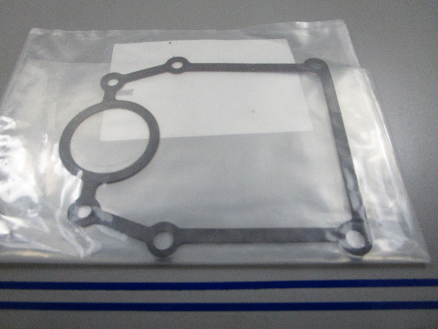 *NEW OEM* 0810 OMC Johnson Evinrude Gasket 441118 0441118