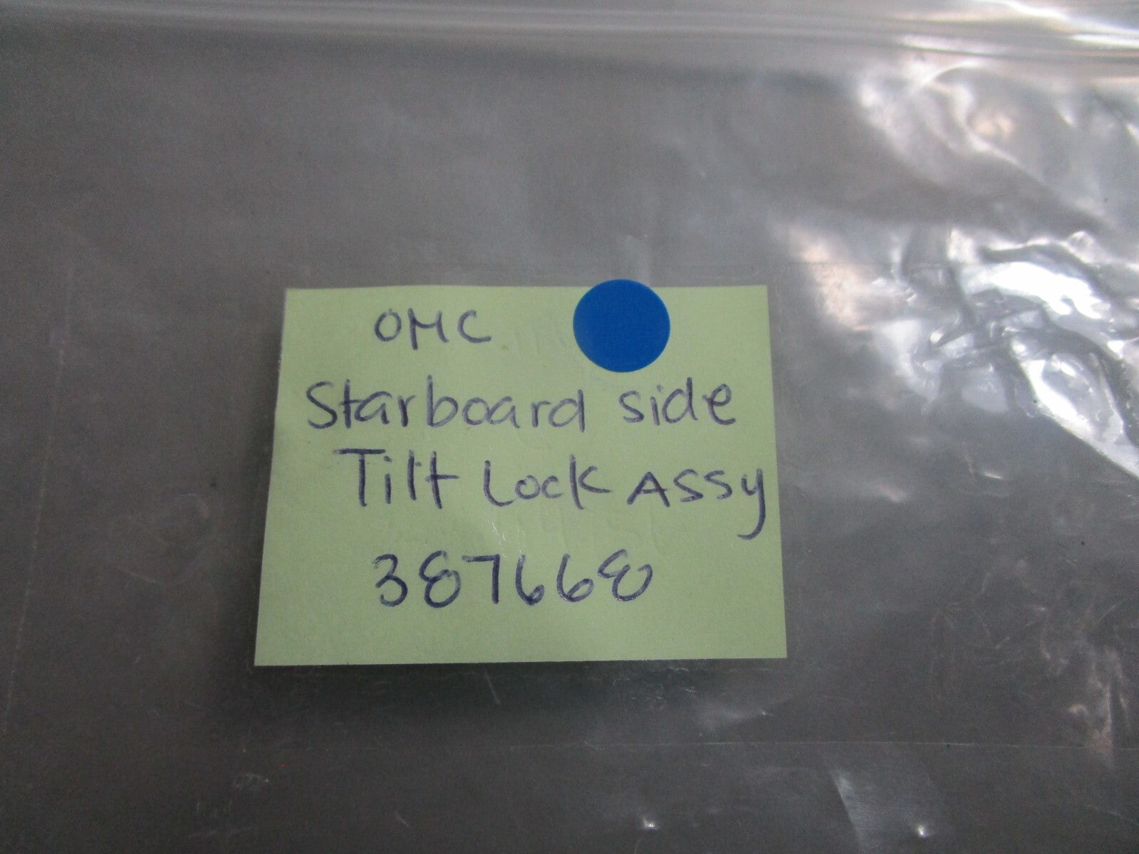 *NEW OEM* 0810 OMC Johnson Evinrude Starboard Side Tilt Lock Assy 387668 0387668