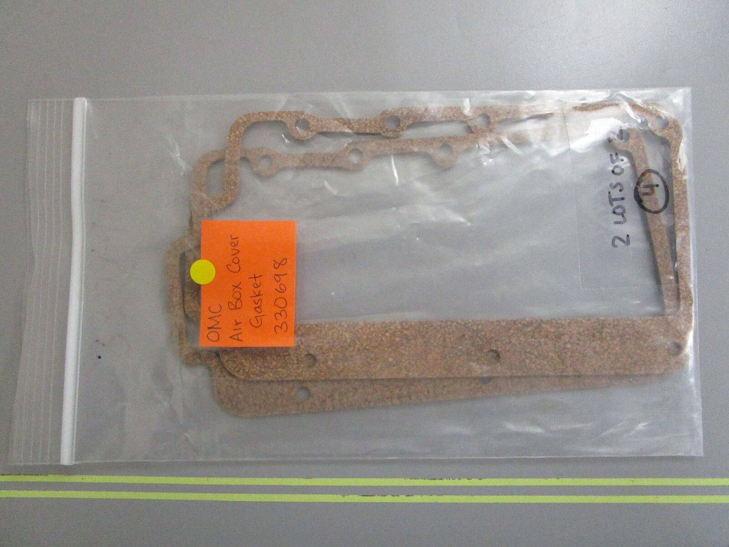 *NEW OEM* (LOT OF 2) 0810 OMC Johnson Evinrude Air Box Cover Gasket 330698