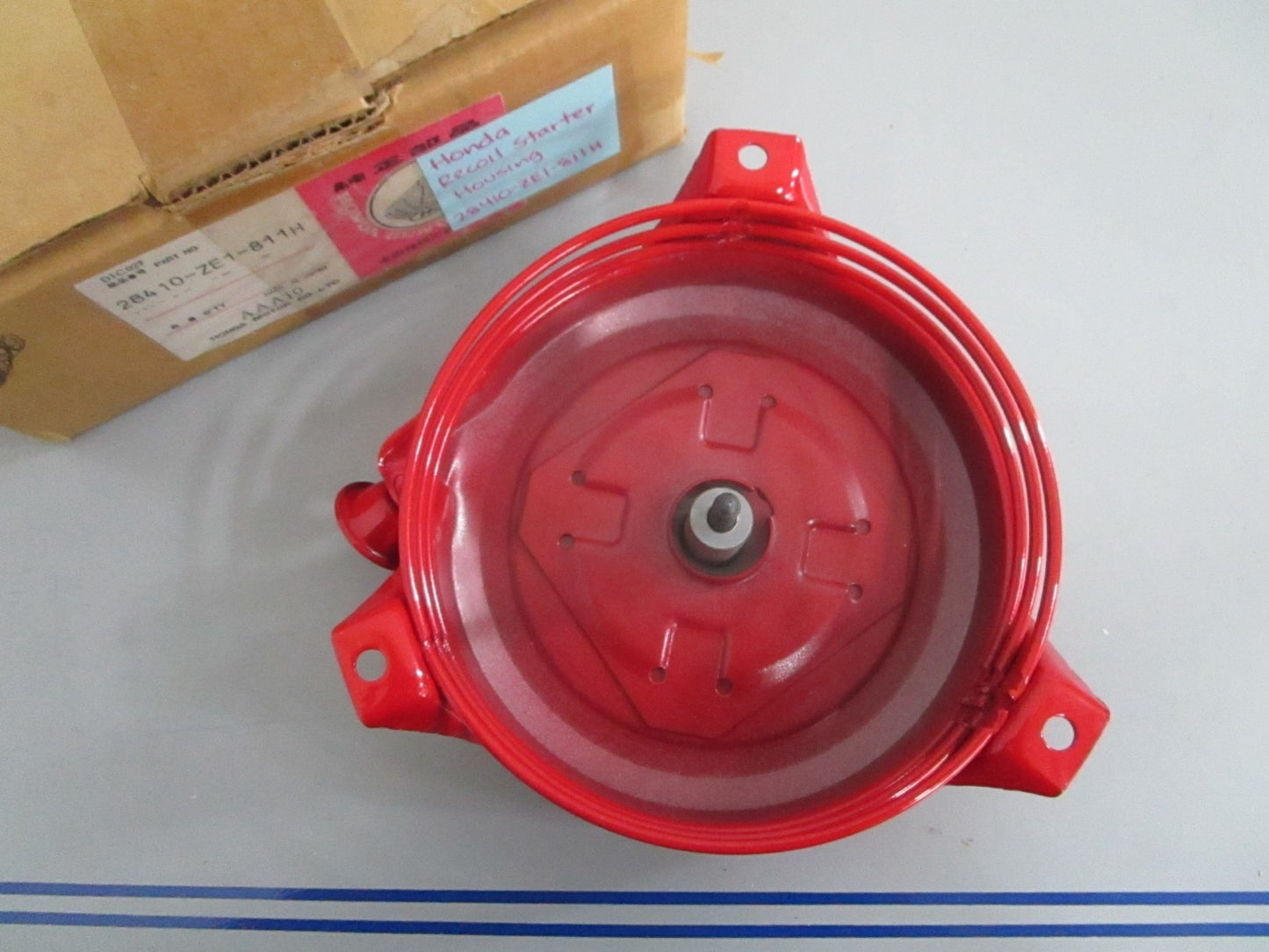 *NEW OEM* 0820 Honda Recoil Starter Housing 28410-ZE1-811H