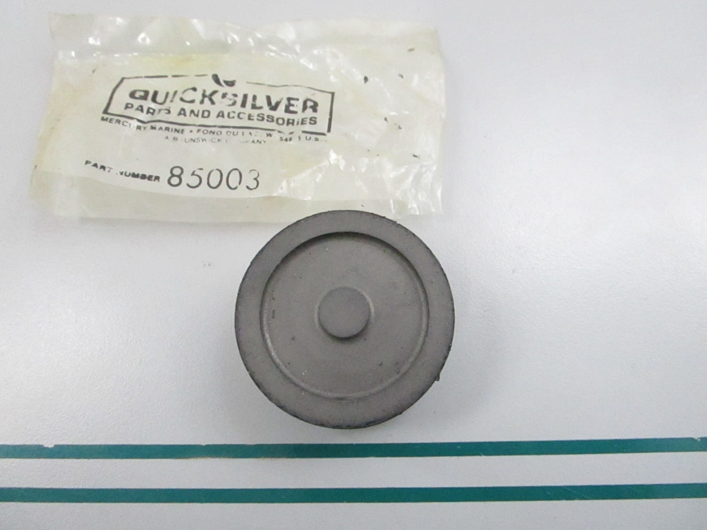 NEW OEM 85003 Mercury Quicksilver Rubber Mount 0810