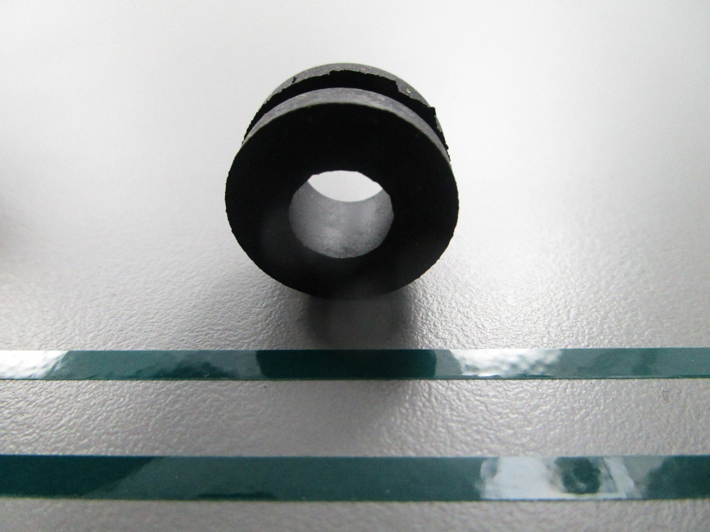 NEW OEM 17622-GB7-900 Honda Rubber Cushion 0810
