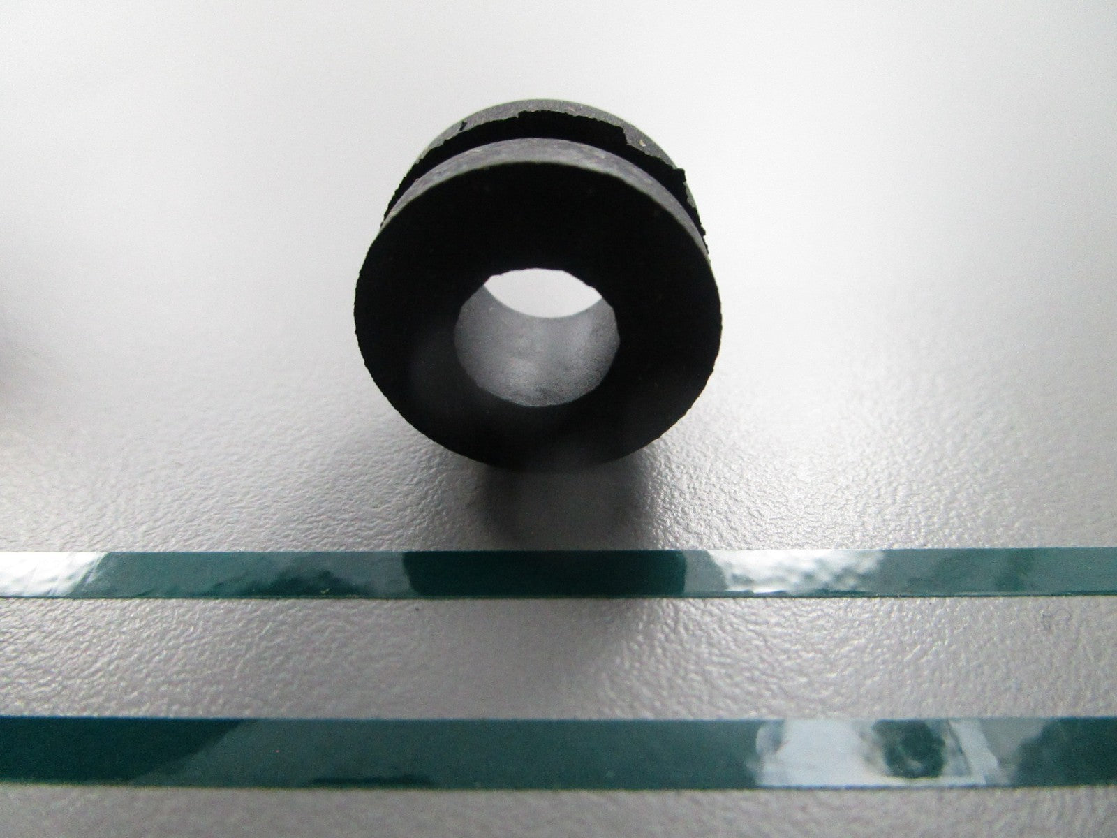 NEW OEM 17622-GB7-900 Honda Rubber Cushion 0810