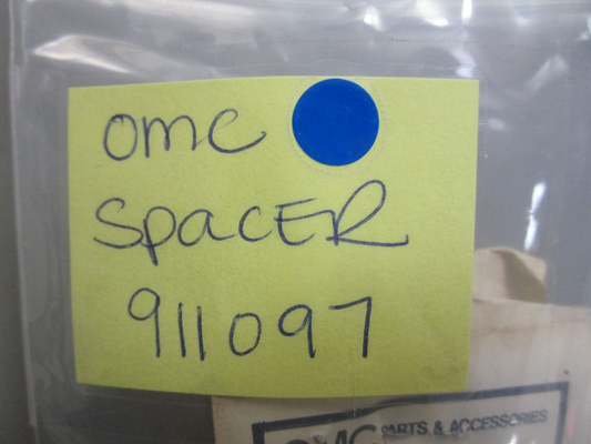 *NEW OEM* (LOT OF 2) 0770 OMC Johnson Evinrude Spacer 911097 0911097