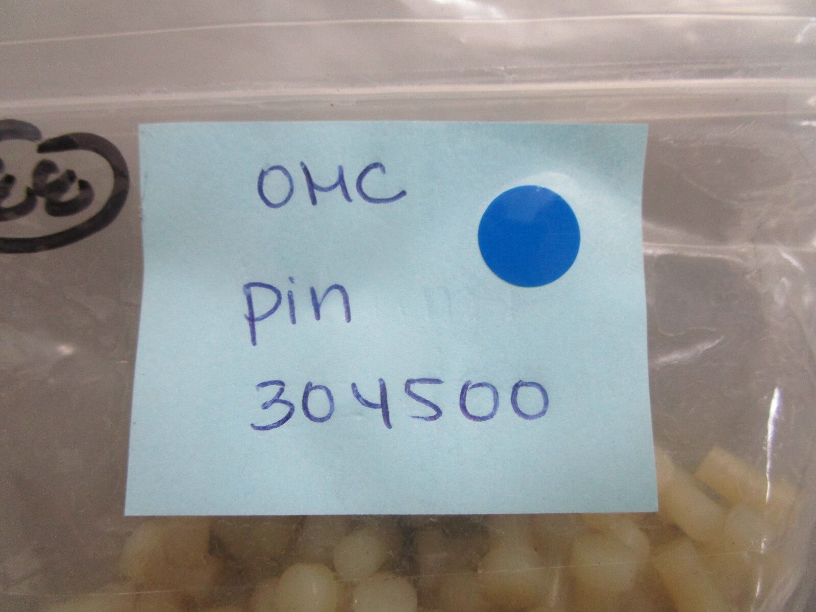 *NEW OEM* 0720 OMC Johnson Evinrude Pin 304500 0304500