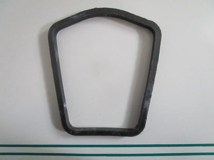 NEW OEM 320961 0320961 OMC Johnson Evinrude Exhaust Seal 0820