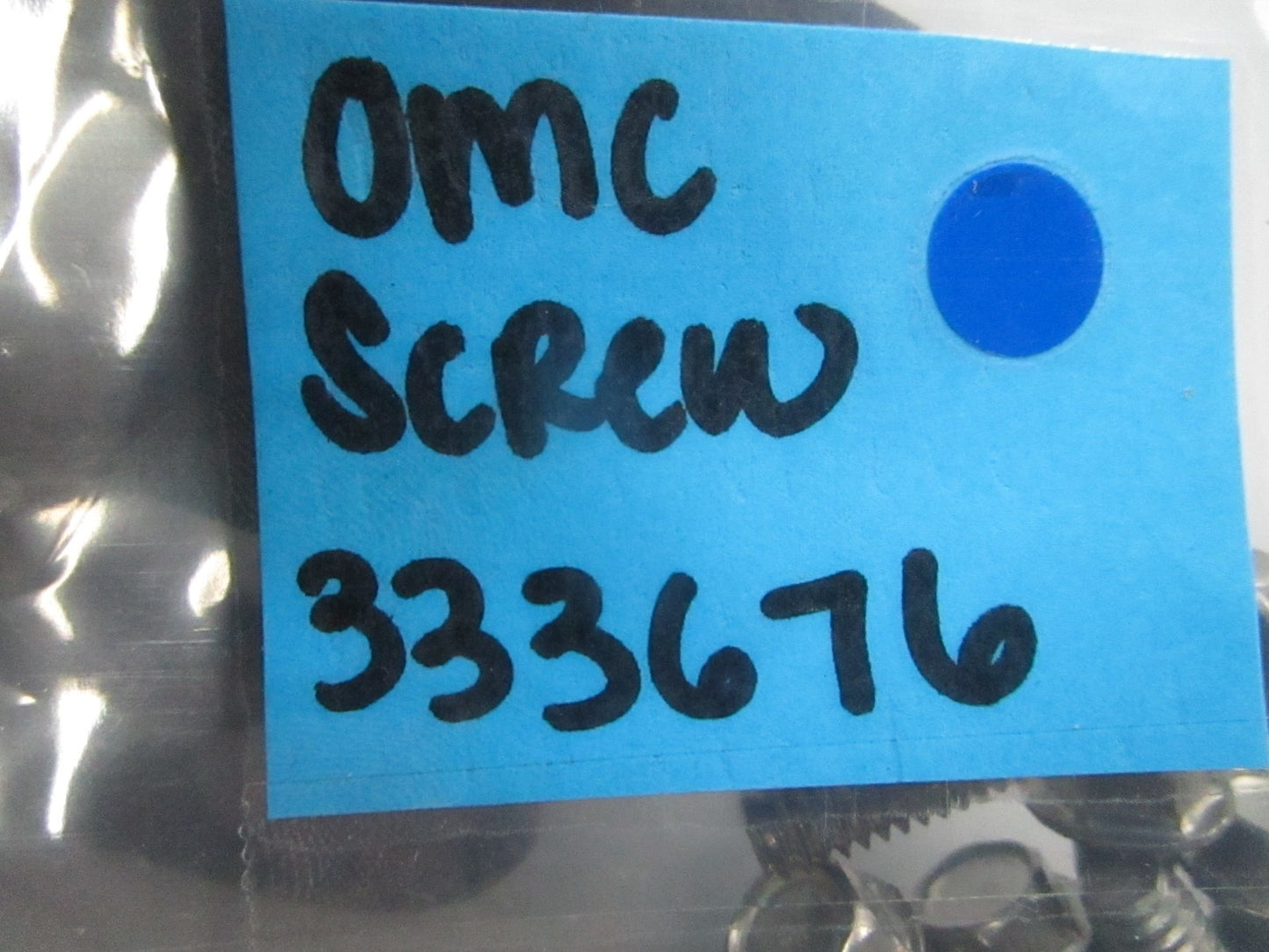 *NEW OEM* (LOT OF 2) 0810 OMC Johnson Evinrude Screw 333676 0333676