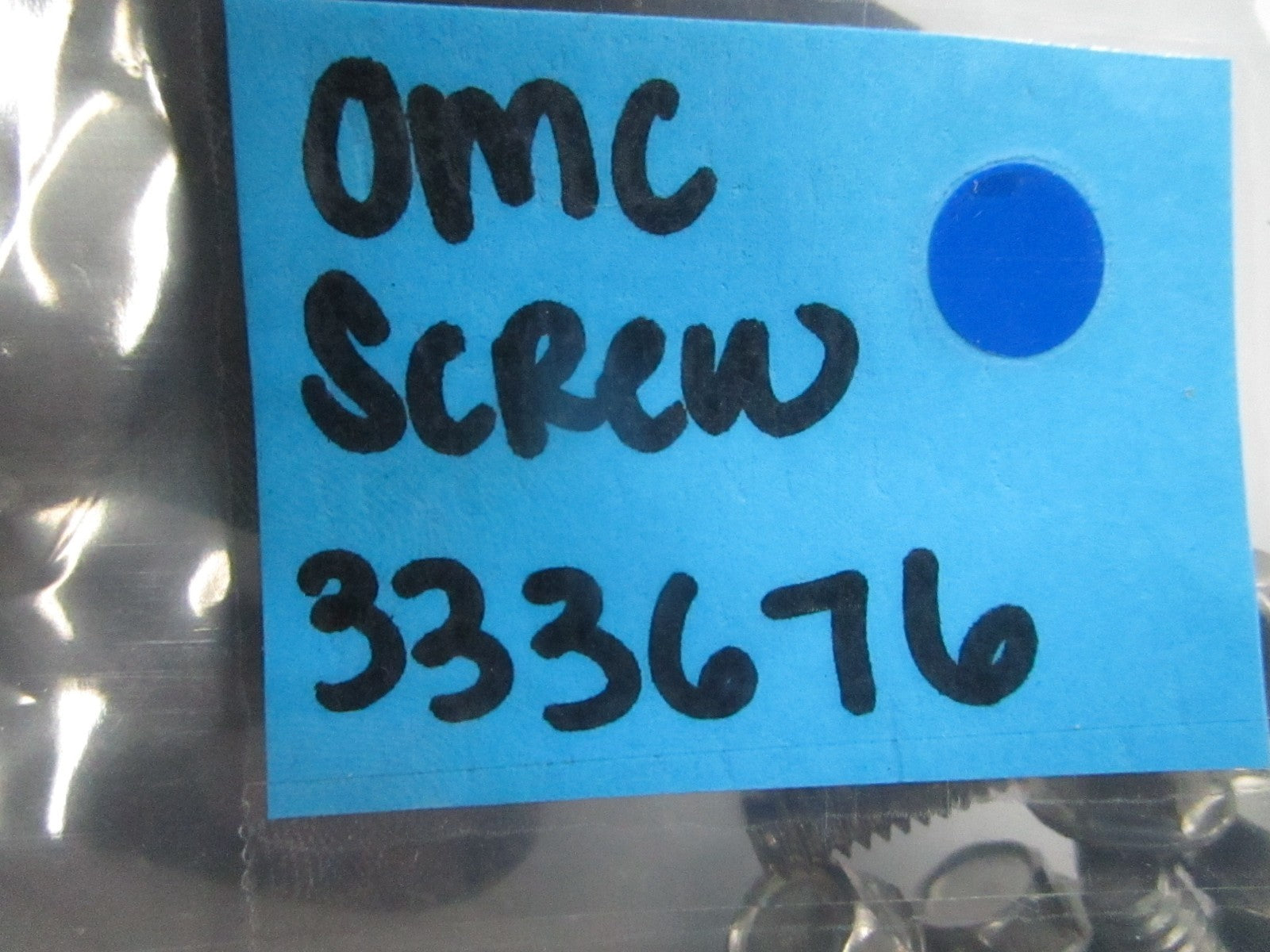 *NEW OEM* (LOT OF 2) 0810 OMC Johnson Evinrude Screw 333676 0333676