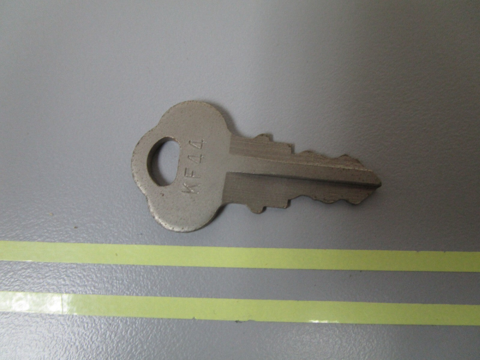 *NEW OEM* 0810 OMC Johnson Evinrude Ignition Key KF44 501559 0501559