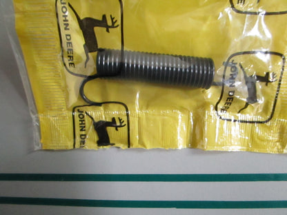 NEW OEM M117195 John Deere Extension Spring 0820