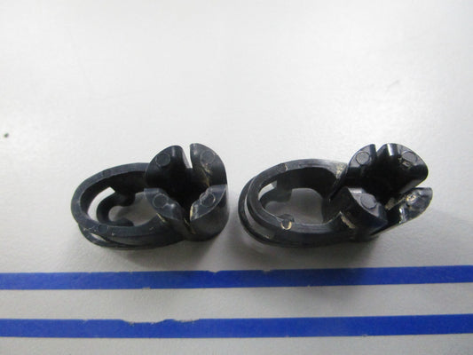 NEW OEM (LOT OF 2) 313792 0313792 OMC Johnson Evinrude Arm 0810