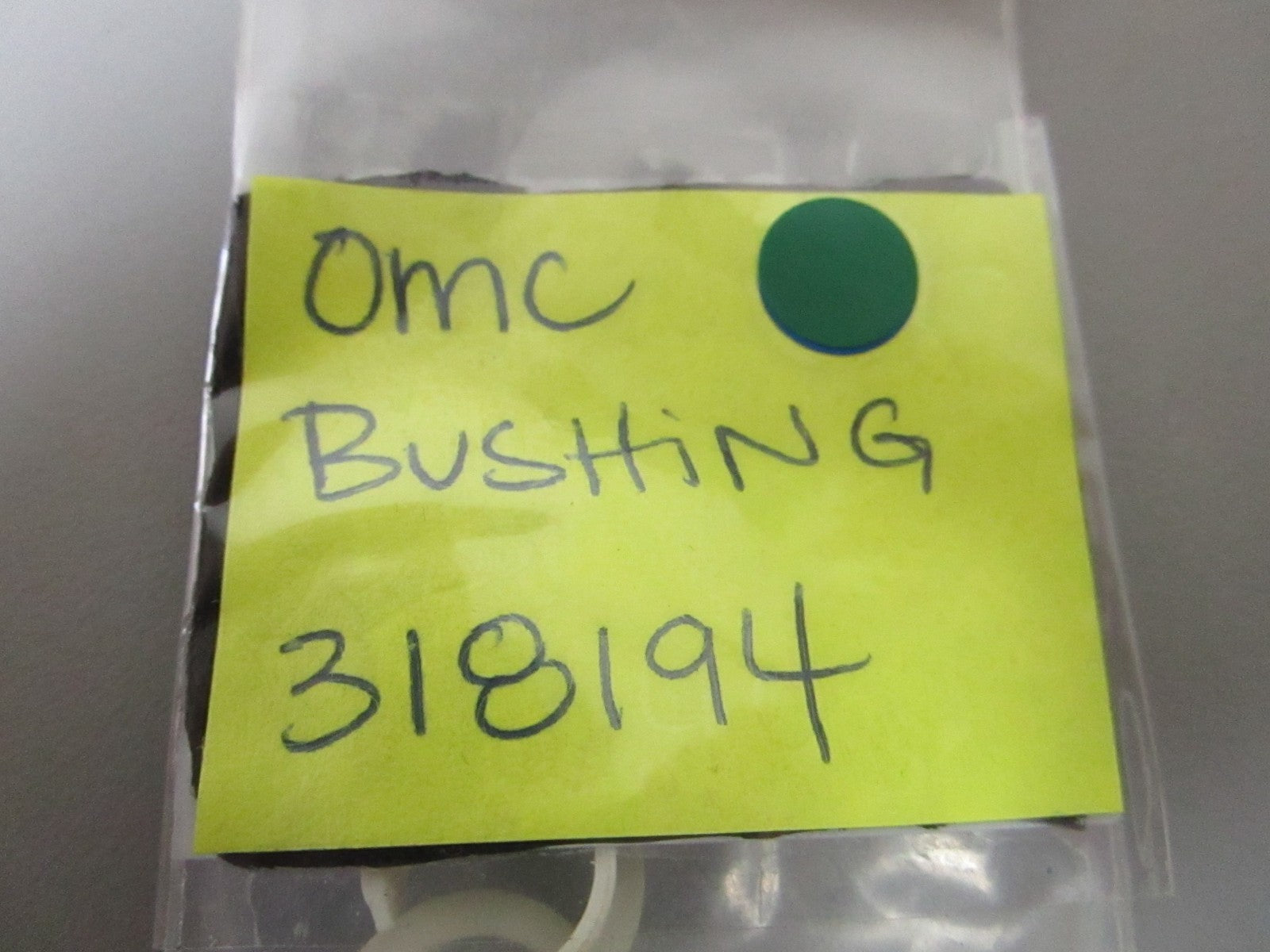 NEW OEM 318194 0318194 OMC Johnson Evinrude Bushing 0810
