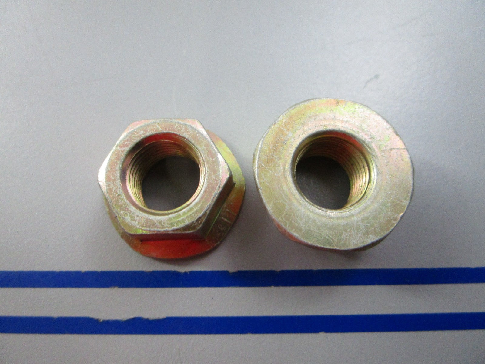 NEW OEM (LOT OF 2) 326016 0326016 OMC Johnson Evinrude Nut 0810
