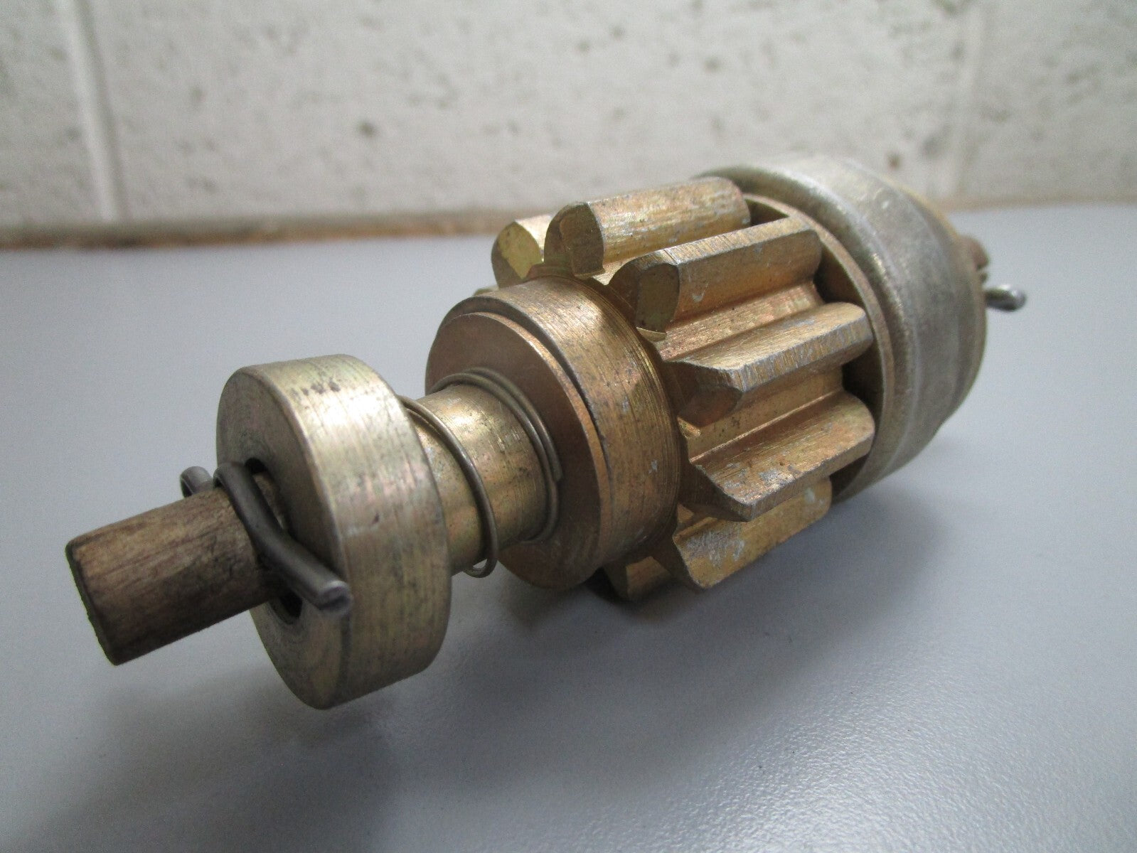 *NEW OEM* 0820 OMC Johnson Evinrude Starter Drive Ay 377304 0377304