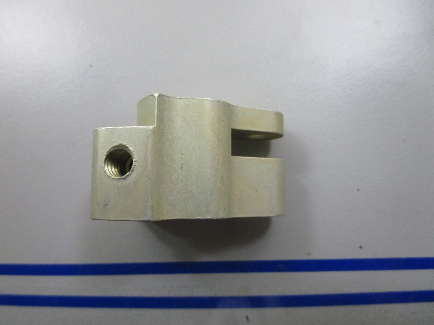 *NEW OEM* 0810 OMC Johnson Evinrude Shift Lever Bracket 326642 0326642