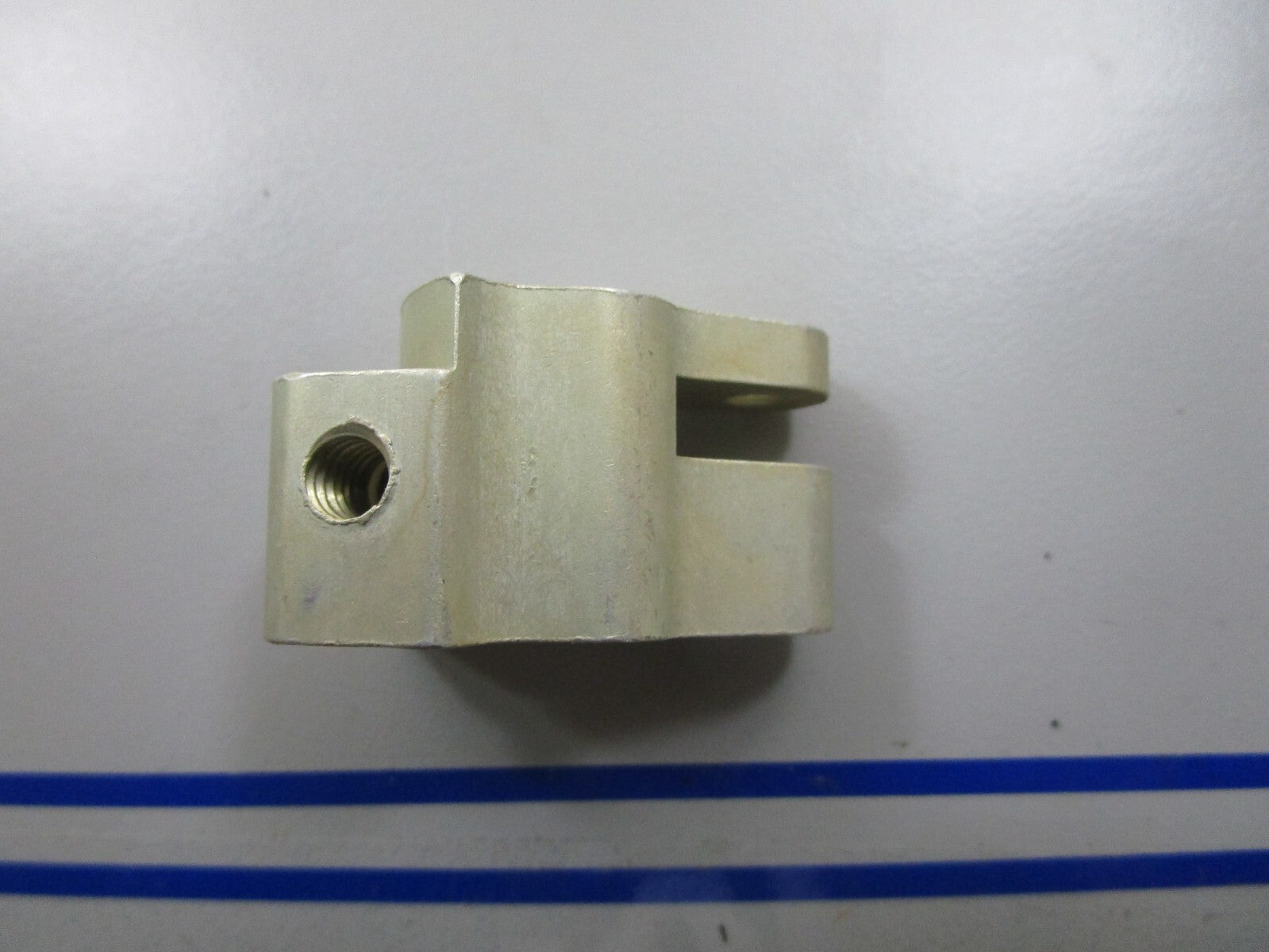 *NEW OEM* 0810 OMC Johnson Evinrude Shift Lever Bracket 326642 0326642