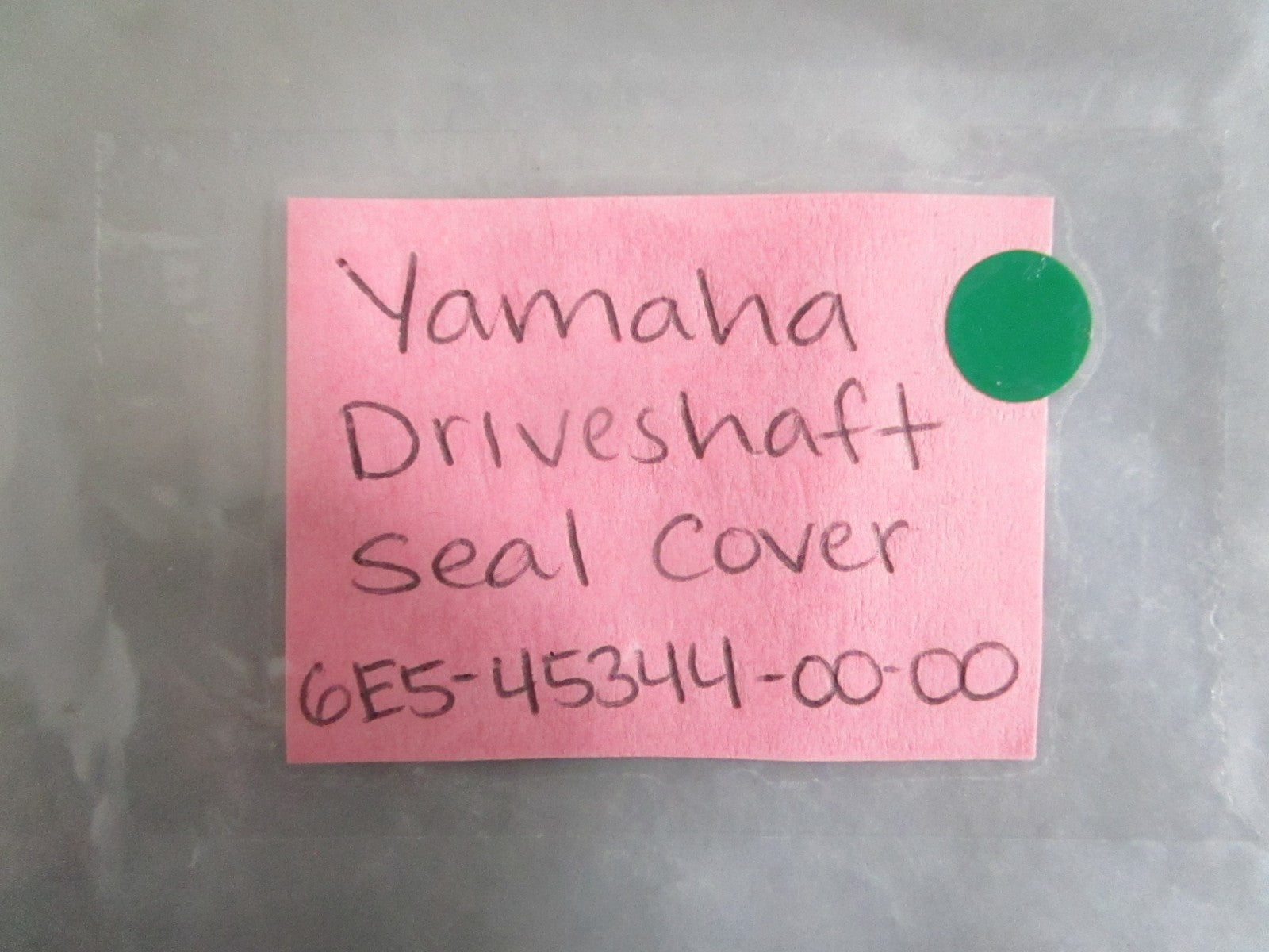 NEW OEM 6E5-45344-00-00 Yamaha Driveshaft Cover Seal 0820