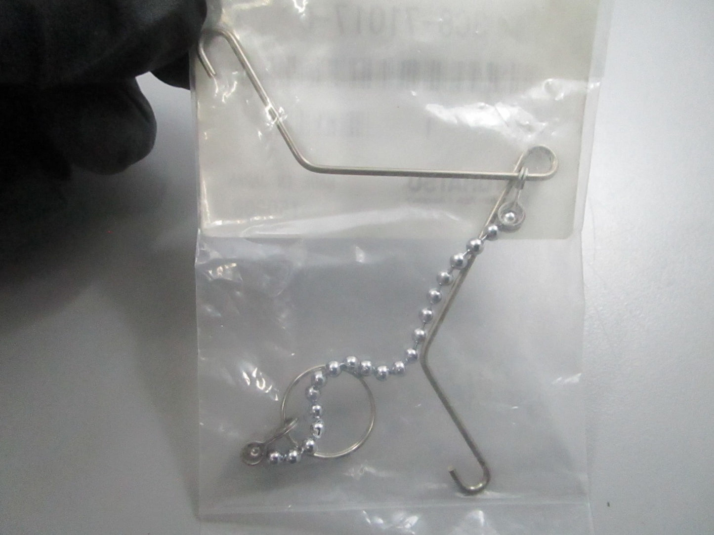 *NEW OEM* 0810 Tohatsu Oil Tank Cap Hook Assembly 3C8-71017-0 3C8710170