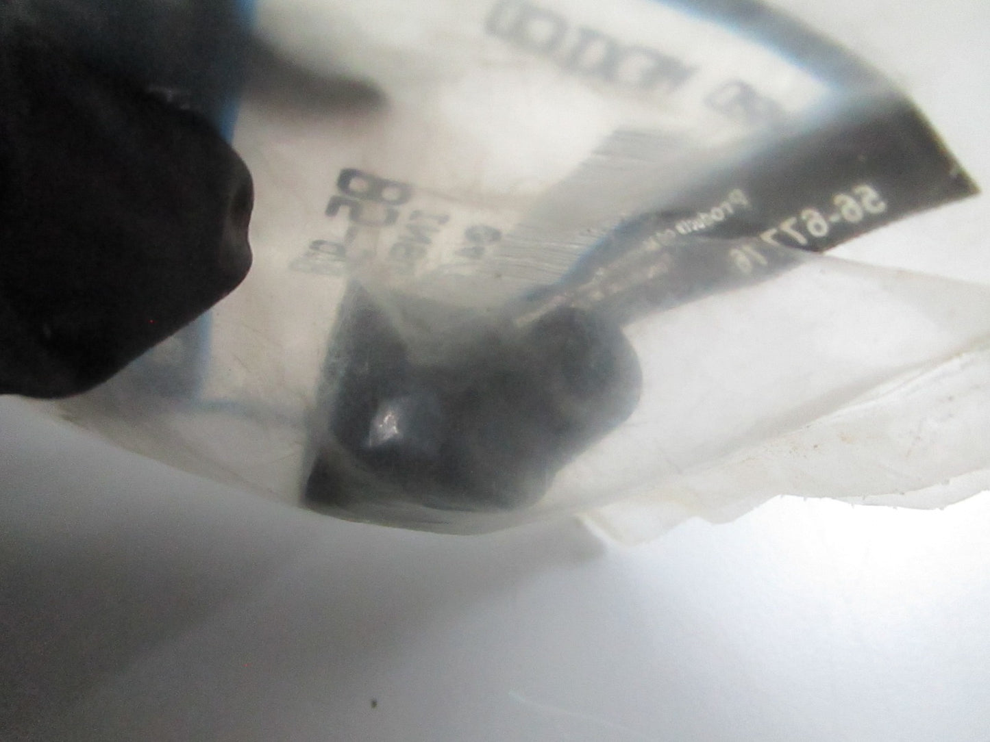 *NEW OEM* 0810 Mercury Quicksilver Insulator 85-92308