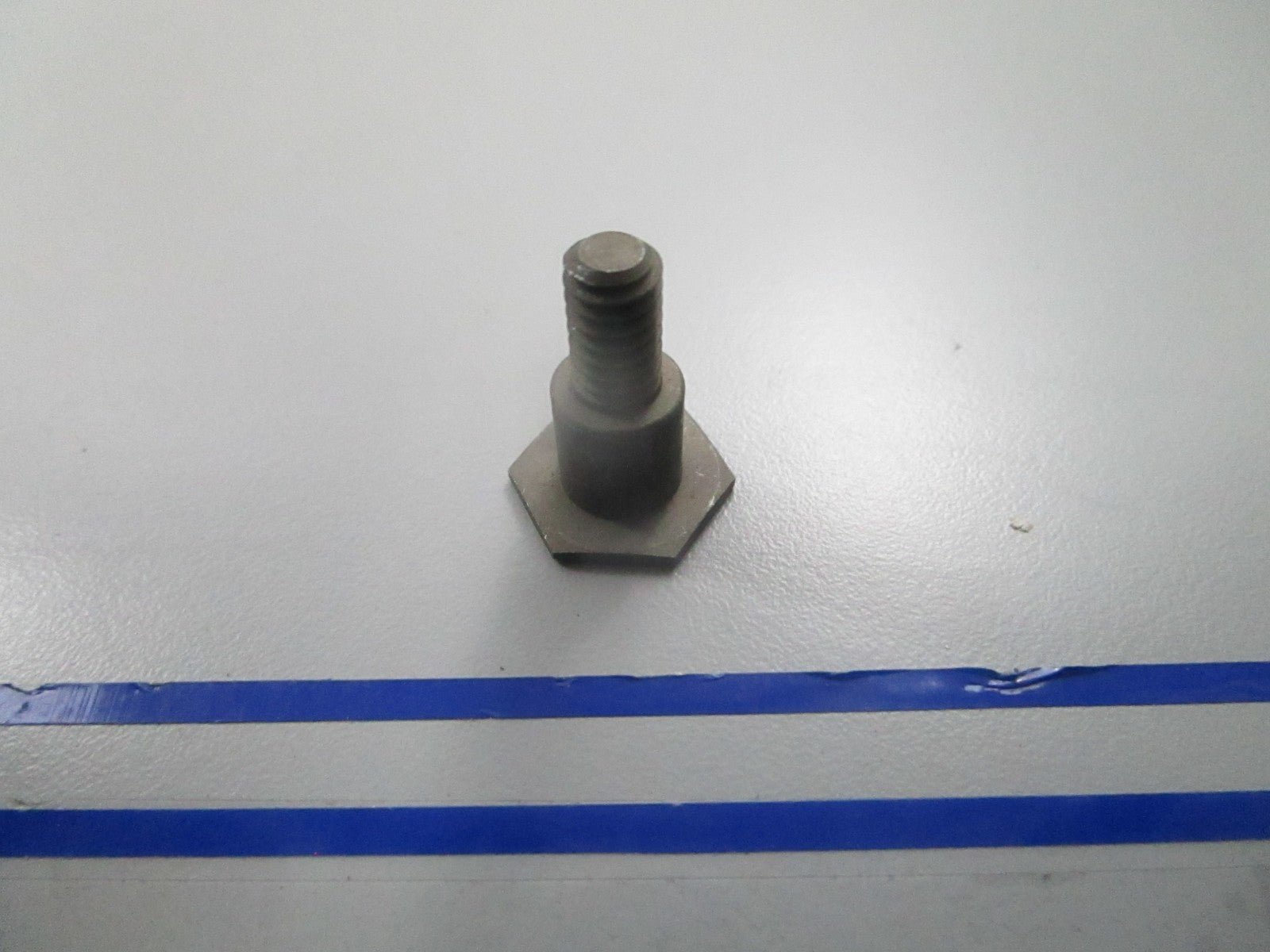 *NEW OEM* 0810 OMC Johnson Evinrude Shoulder Screw 328895 0328895