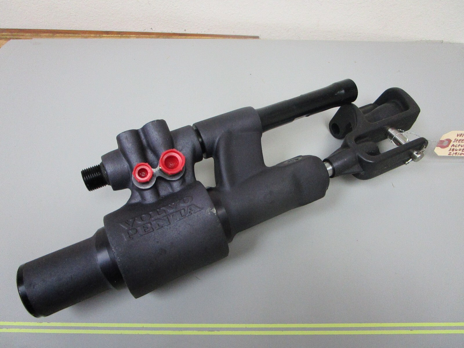 *NEW OEM* 0720 Volvo Penta Power Steering Actuator 3860883 21910902