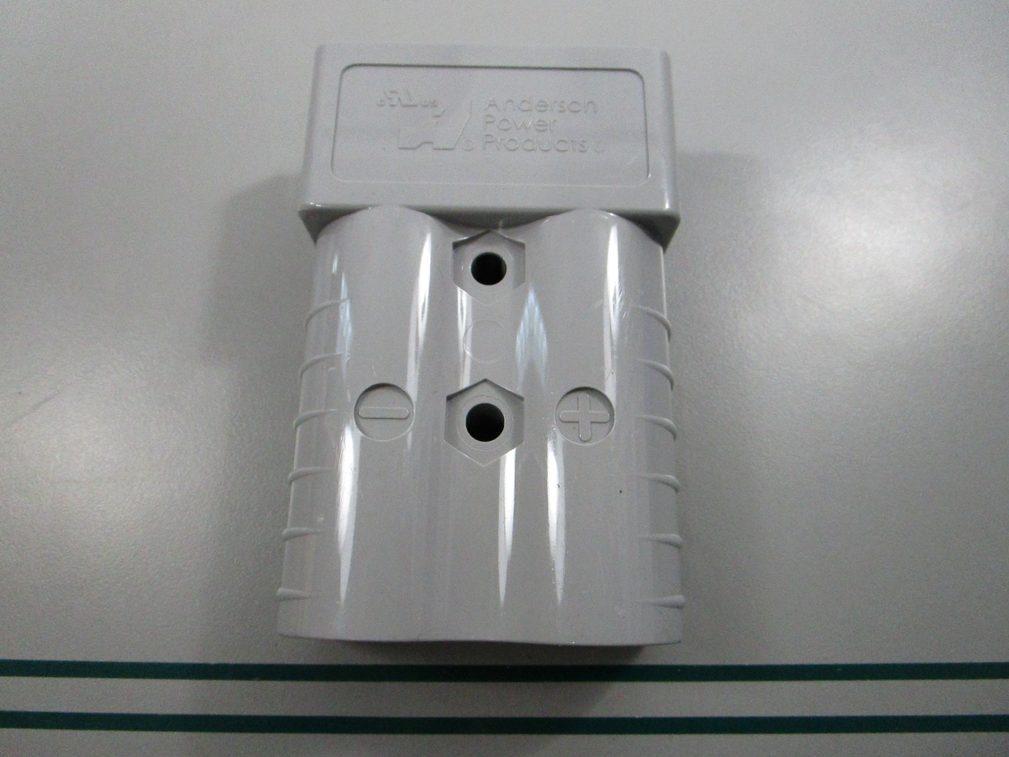 NEW OEM P906-BK Anderson Power SB 350A 600V Grey Connector Housing 0810