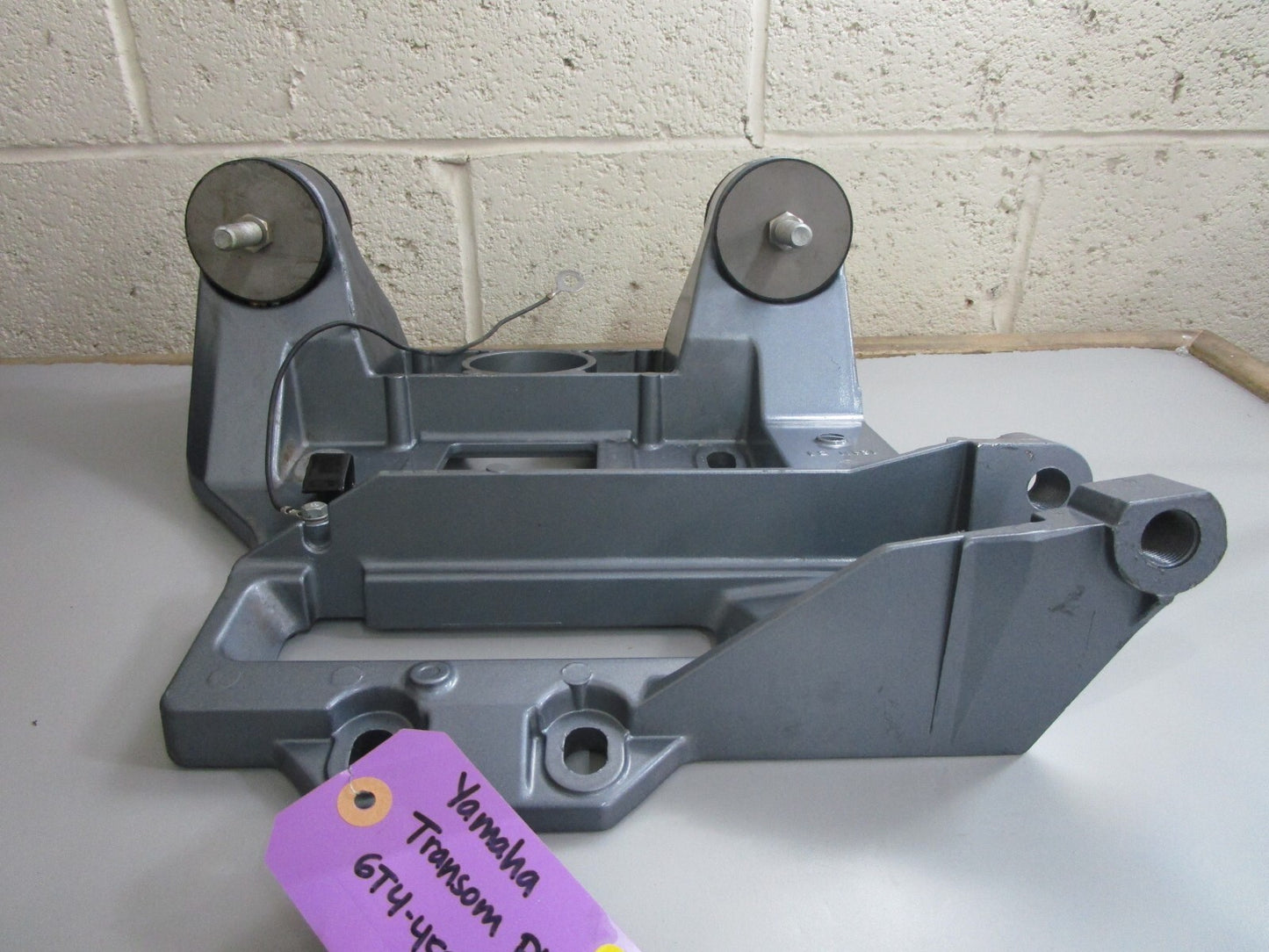 *NEW OEM* 0820 Yamaha Transom Plate 6T4-45831-00-EK