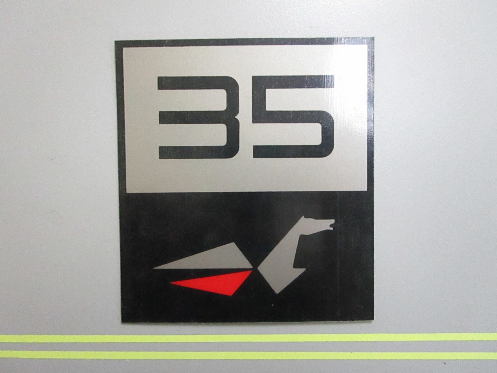 *NEW OEM* 0810 OMC Johnson Evinrude Decal 332632 0332632