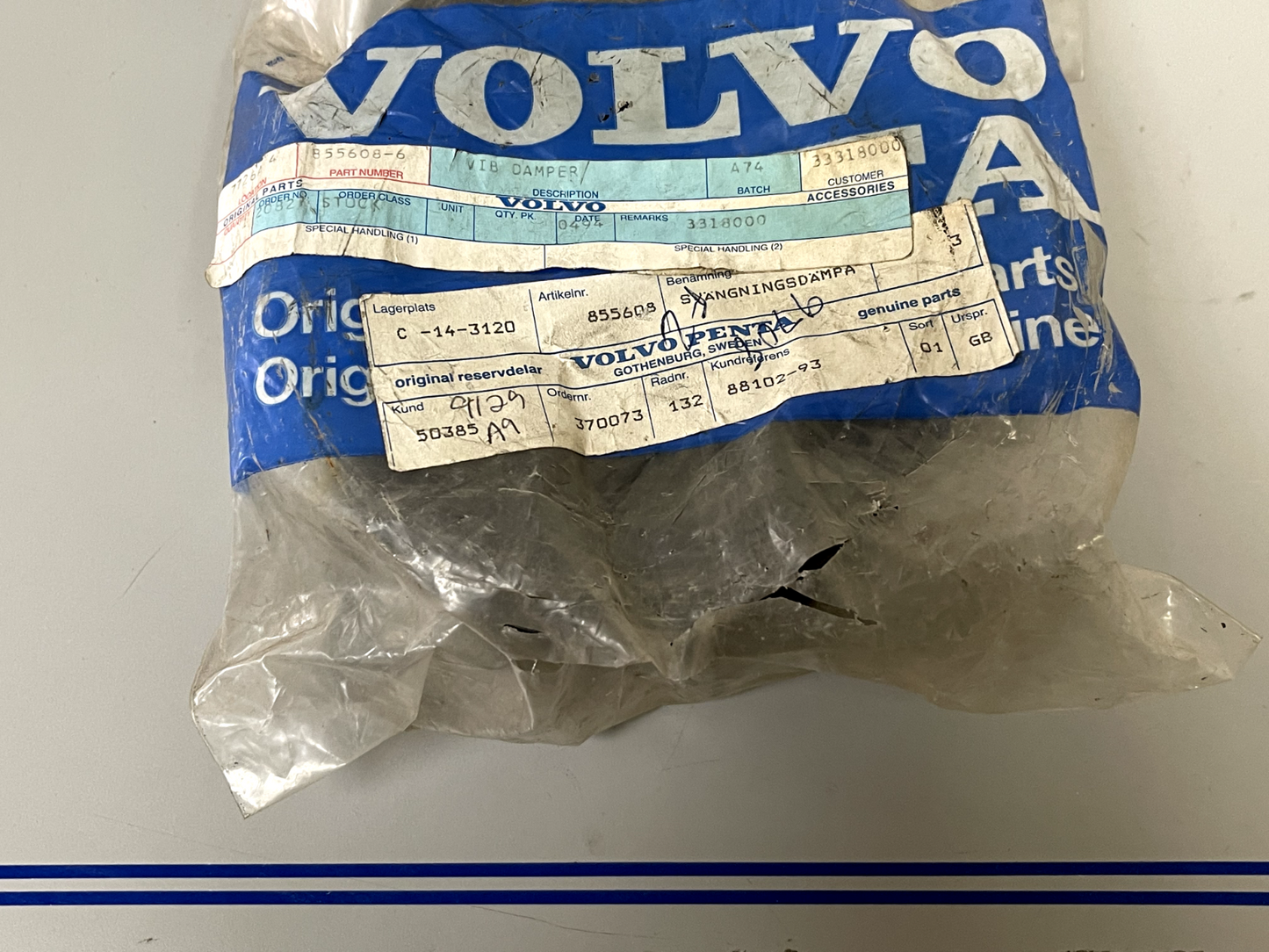 *NEW OEM* 0670 Volvo Penta Vibration Damper Harmonic Balancer Pulley 855608