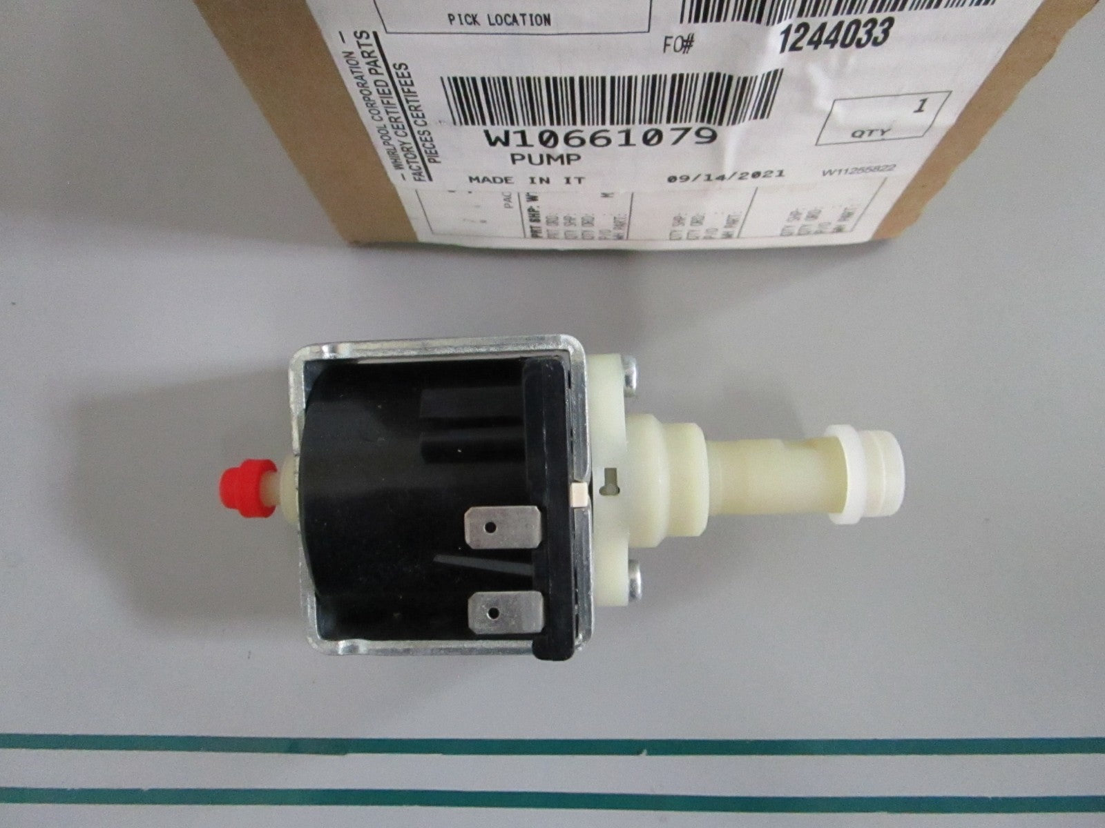 Whirlpool NEW OEM Pump W10661079 NOS Genuine Factory Appliance Part 0820