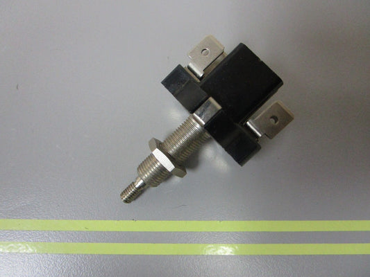*NEW OEM* 0810 Volvo Penta Switch 819079