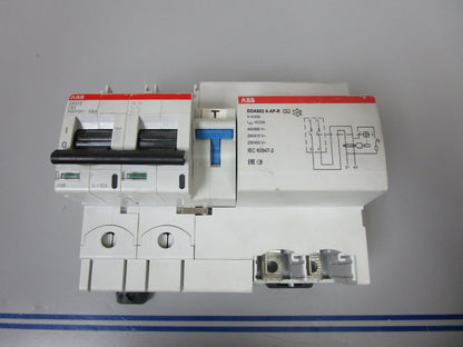 *NEW* 0720 ABB High Performance MCB & Block S802S-C63 DDA802 A AP-R