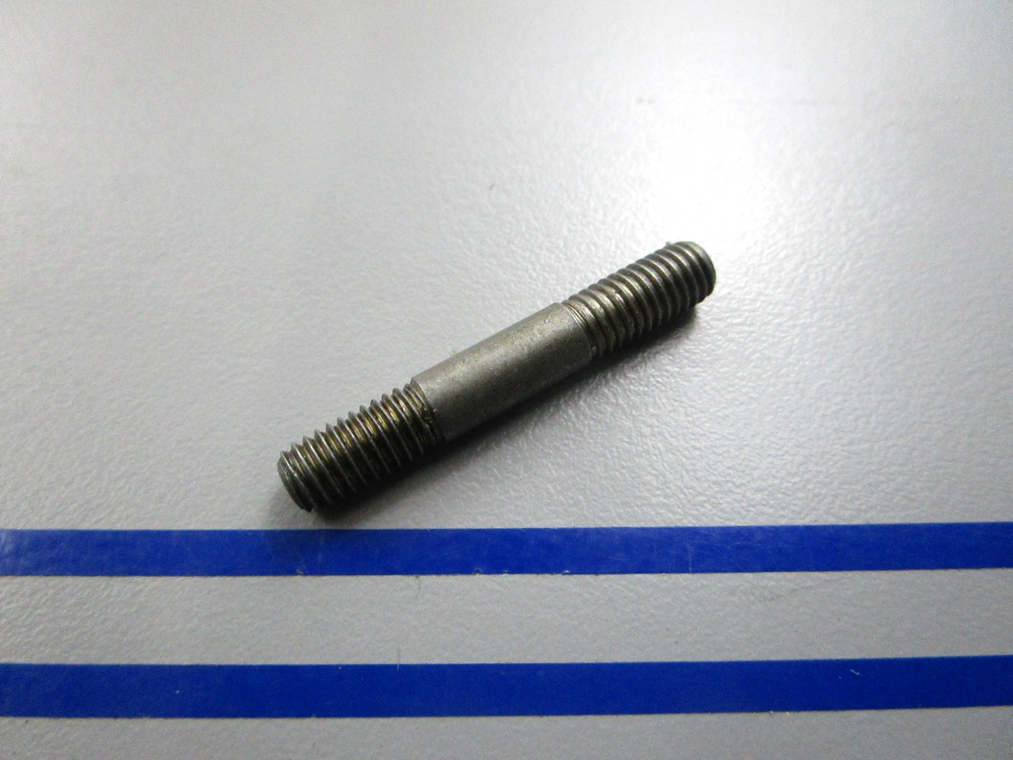 NEW OEM 16-30172 Mercury Quicksilver Stud 0810