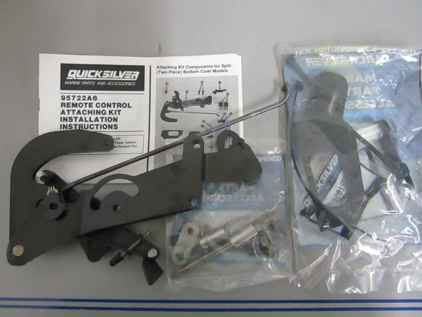 NEW OEM 95722A6 Mercury Quicksilver Remote Control Attachment Kit 0820