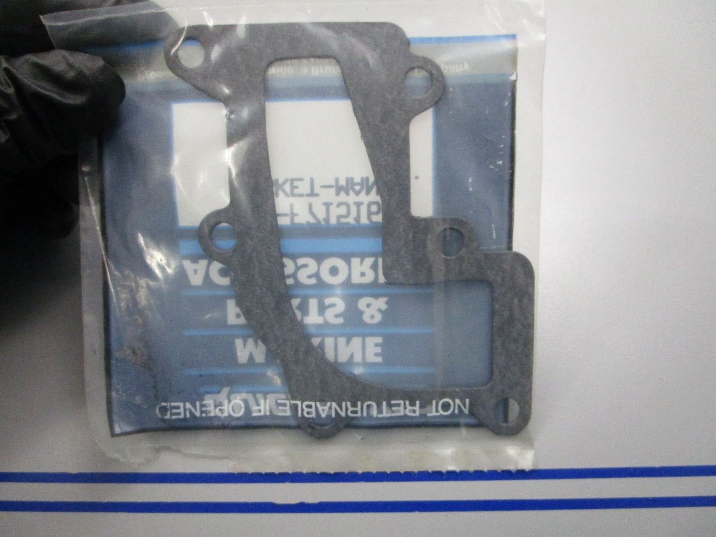 NEW OEM 27-F715168 Mercury Quicksilver Manifold Gasket 0810