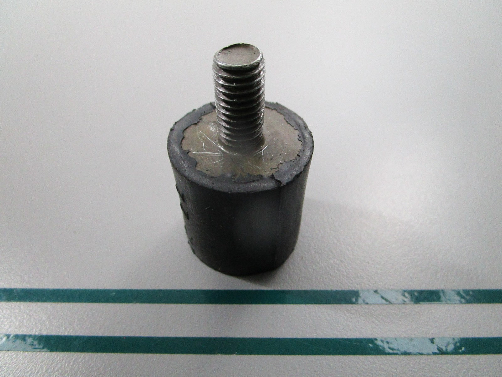 NEW OEM MT3153 John Deere Rubber Isolator 0810