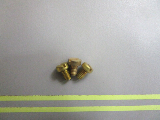 *NEW OEM* (LOT OF 3) 0810 Volvo Penta Screw 840785