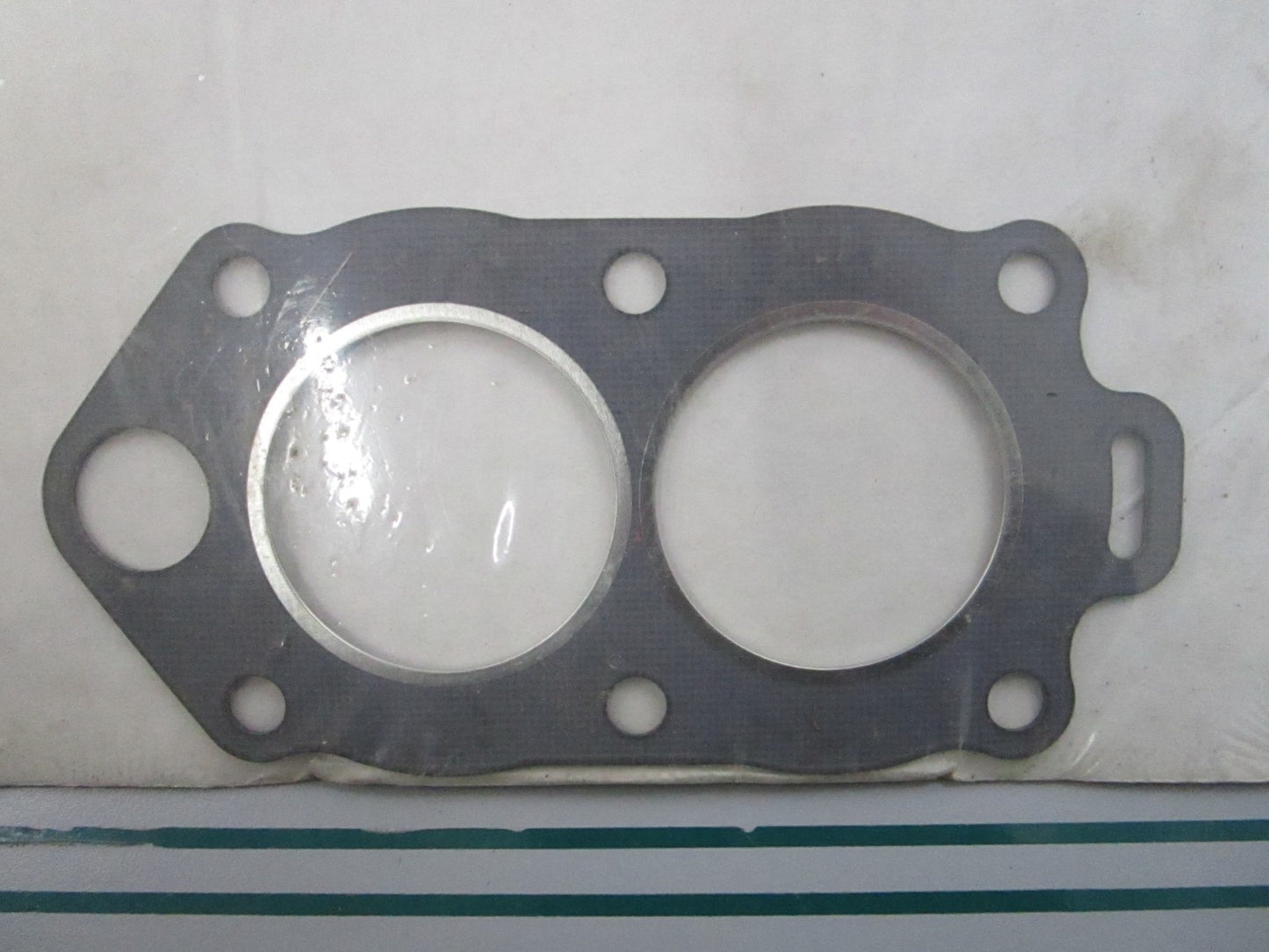 NEW OEM 325273 0325273 OMC Johnson Evinrude Gasket 0810