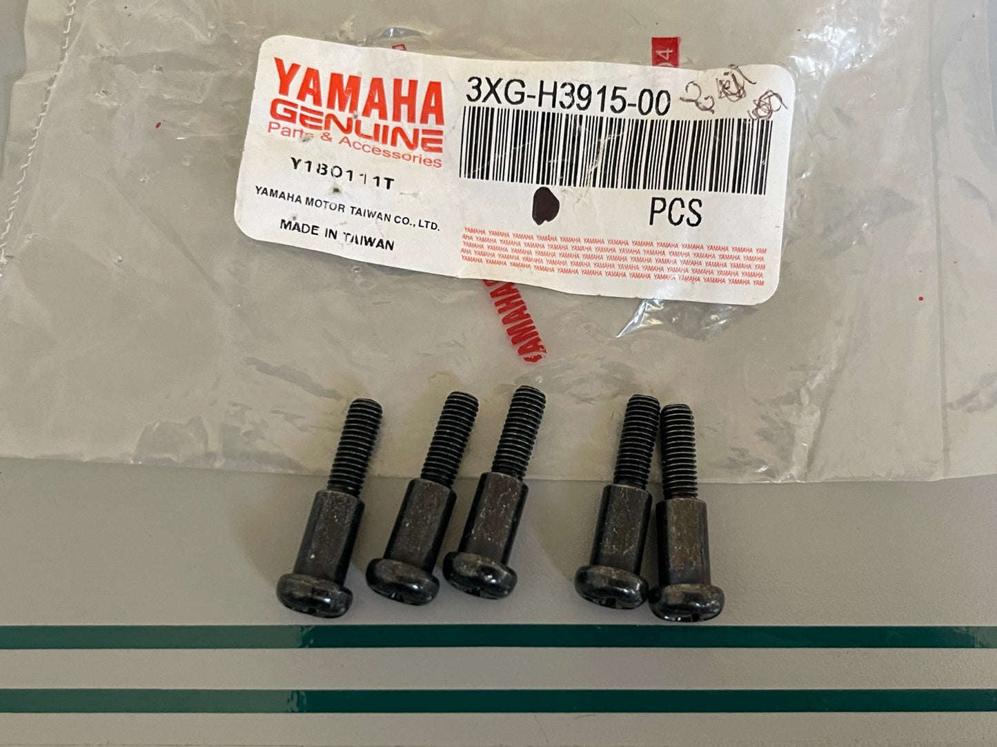 NEW OEM (LOT OF 5) 3XG-113915-00-00 Yamaha Lever Fitting Screw 0810