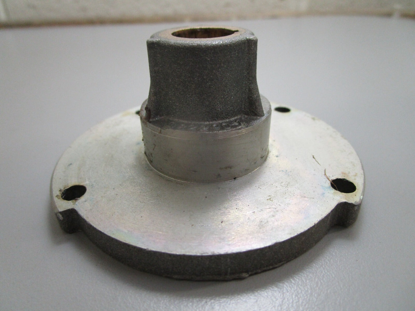 *NEW OEM* 0820 OMC Johnson Evinrude Housing Ay 382292 0382292