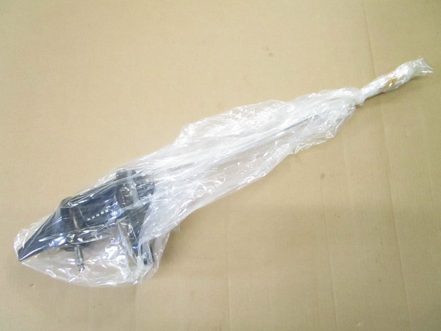 NEW OEM 1668-898103T74 Mercury Quicksilver Complete Gearcase Long Shaft 0820