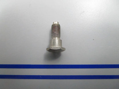 *NEW OEM* 0810 Mercury Quicksilver Screw 768042