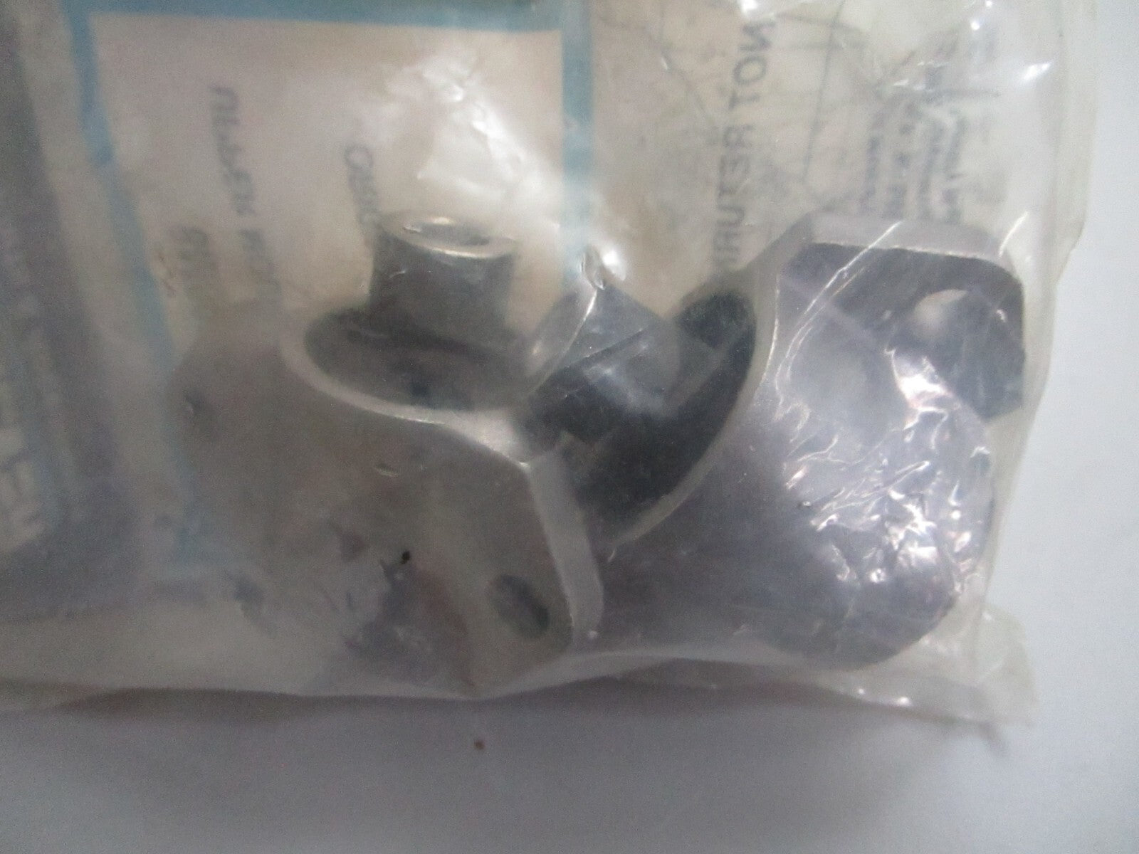 *NEW OEM* 0820 Mercury Quicksilver Upper Mount Set 8M0078457