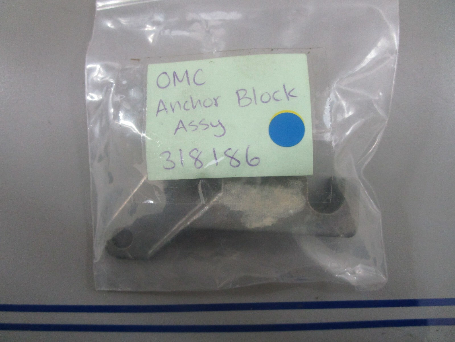 *NEW OEM* 0770 OMC Johnson Evinrude Anchor Block Assembly 318186 0318186