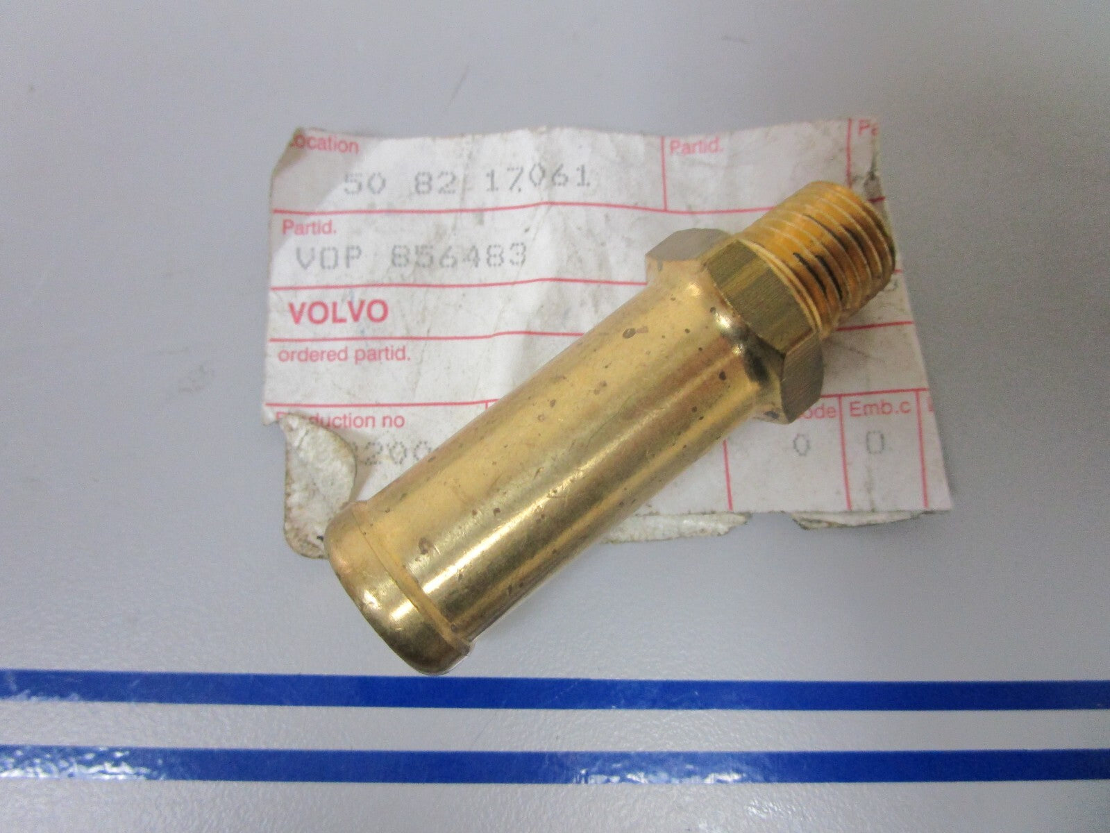 *NEW OEM* 0720 Volvo Penta Hose Connection 856483