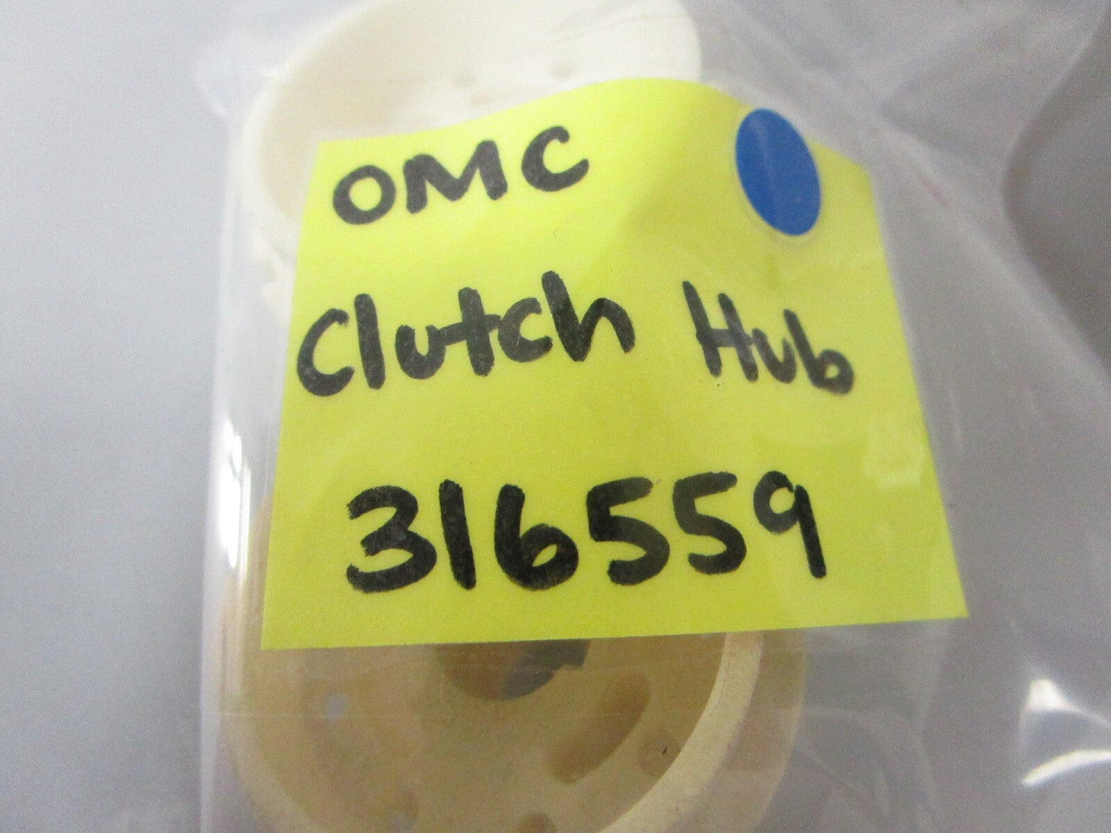 *NEW OEM* 0810 OMC Johnson Evinrude Clutch Hub 316559 0316559