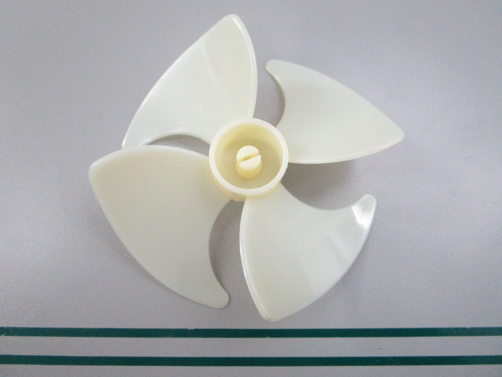NEW OEM WR02X12499 GE Refrigerator Fan 0810
