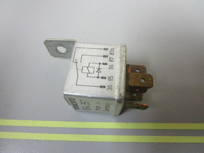 *NEW OEM* 0810 Volvo Penta Relay 854357
